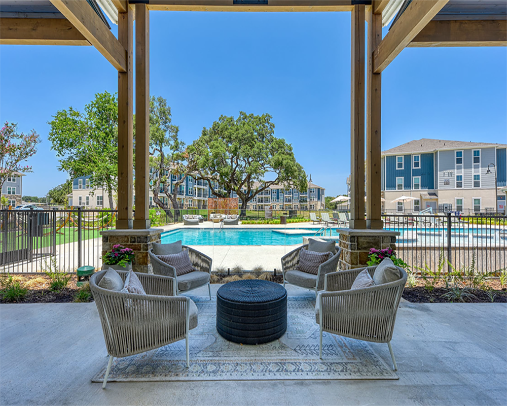 estraya-boerne-dev-ext